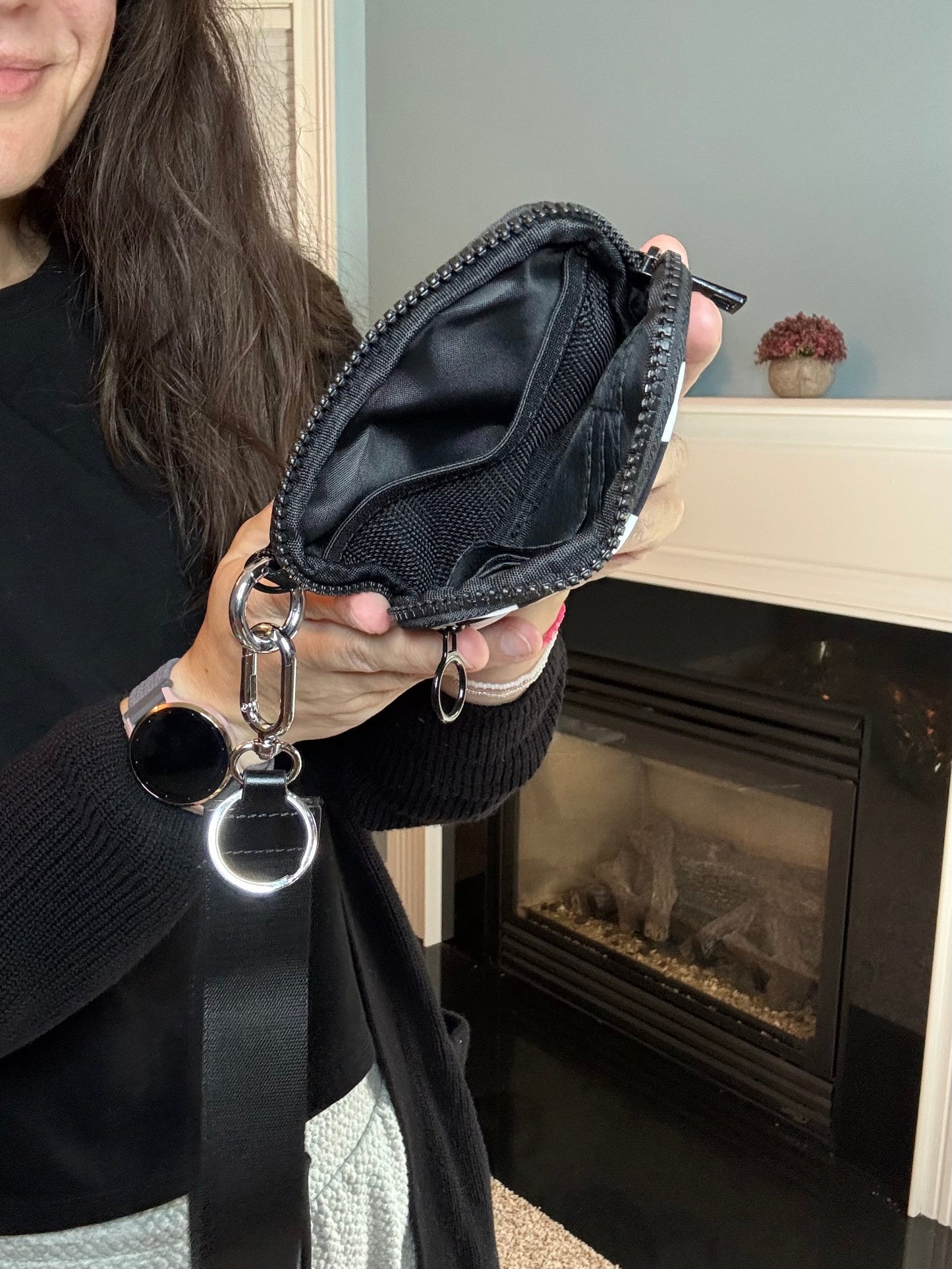 Rue - Nylon Wristlet Wallet - Checkered